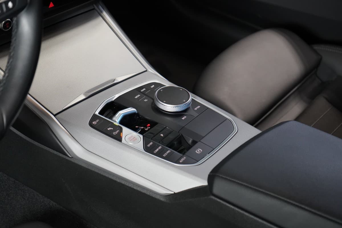 2024 BMW 3-Series - 12