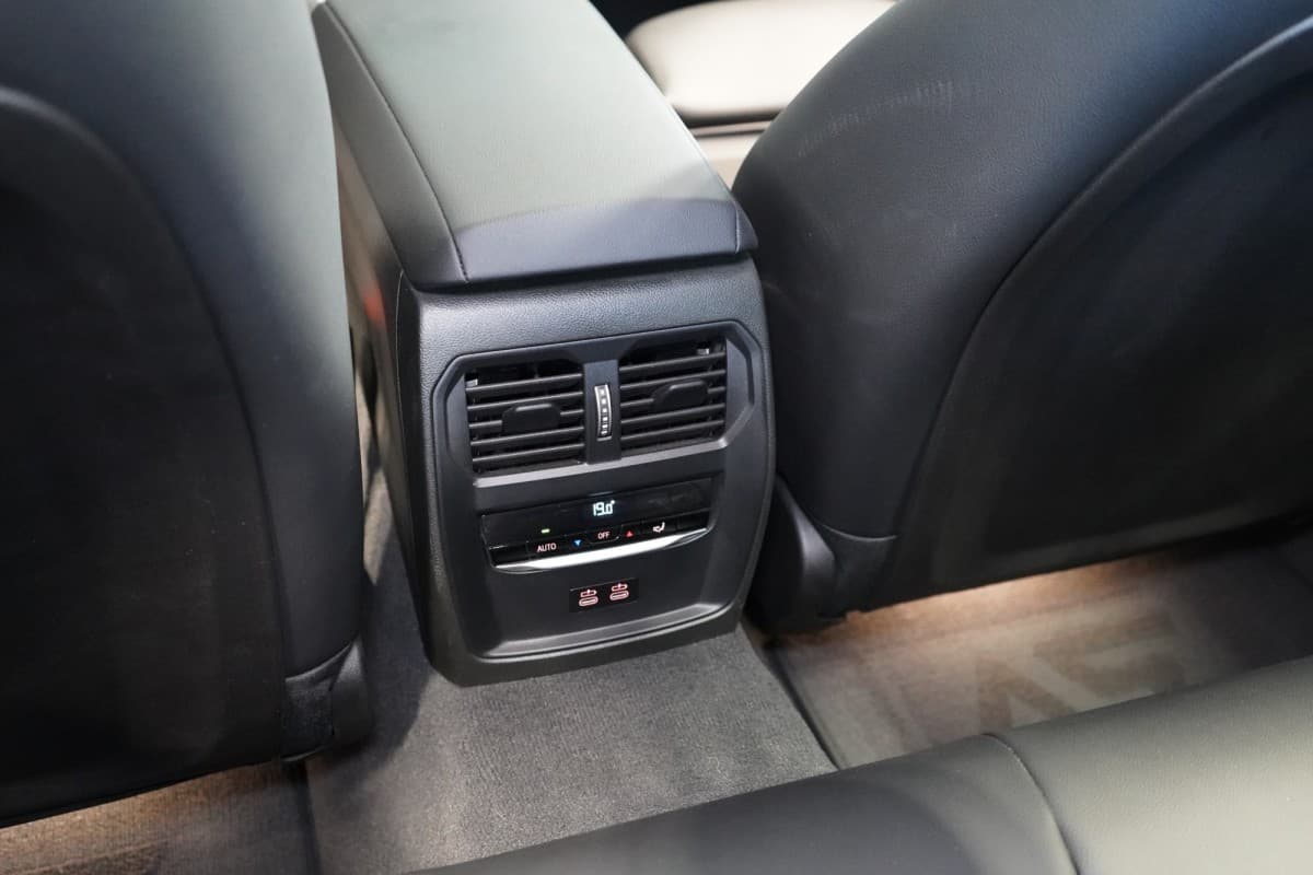 2024 BMW 3-Series - 15