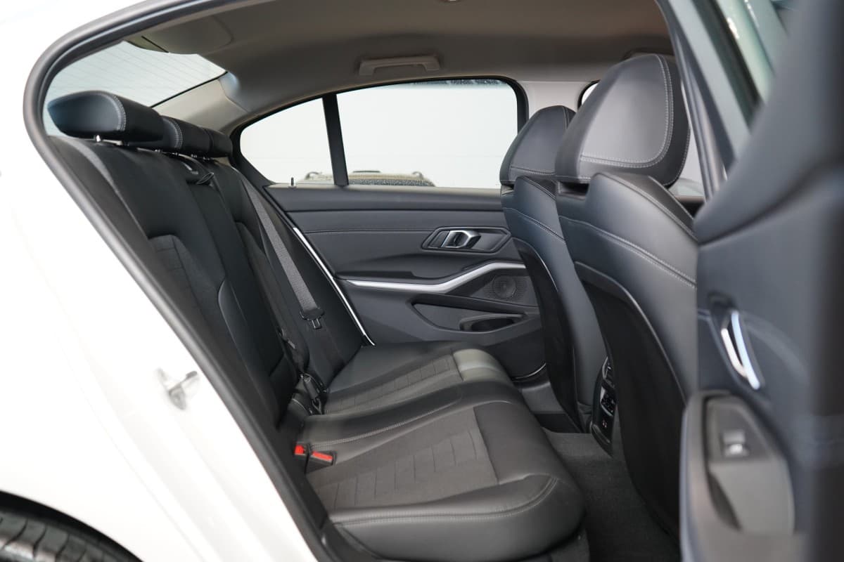 2024 BMW 3-Series - 18