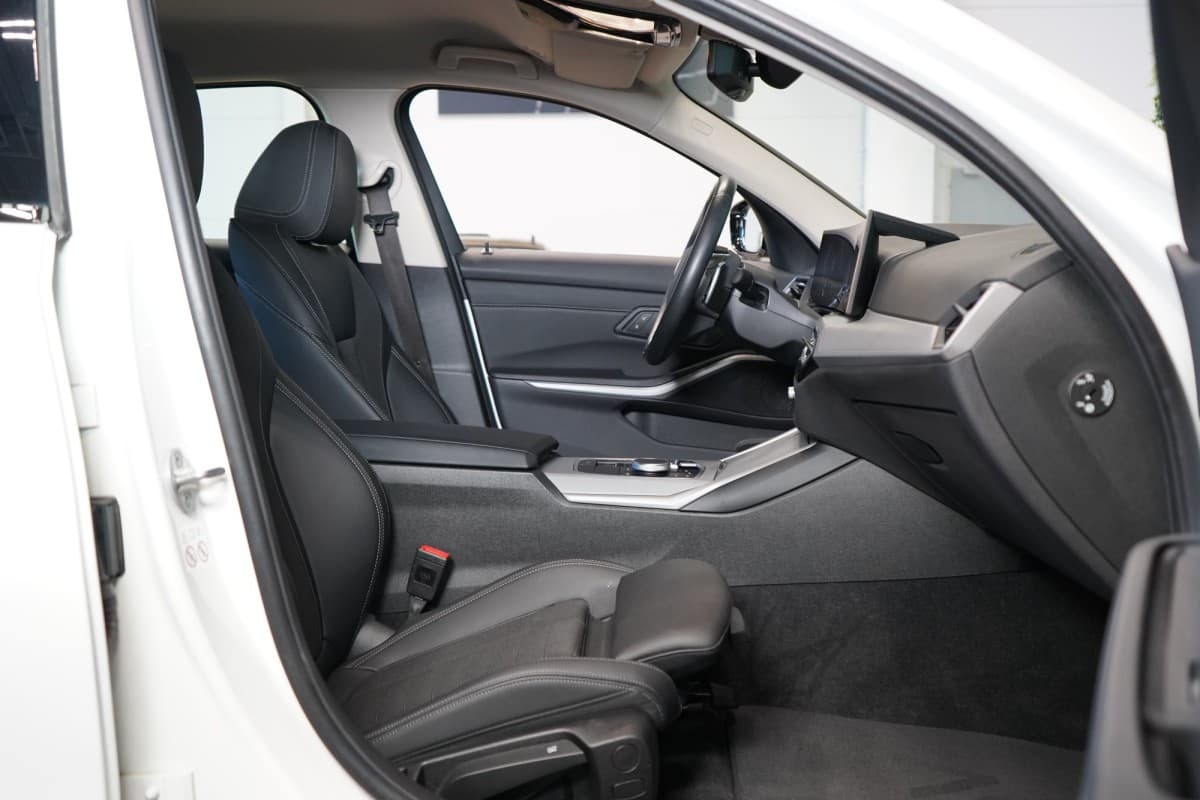 2024 BMW 3-Series - 19