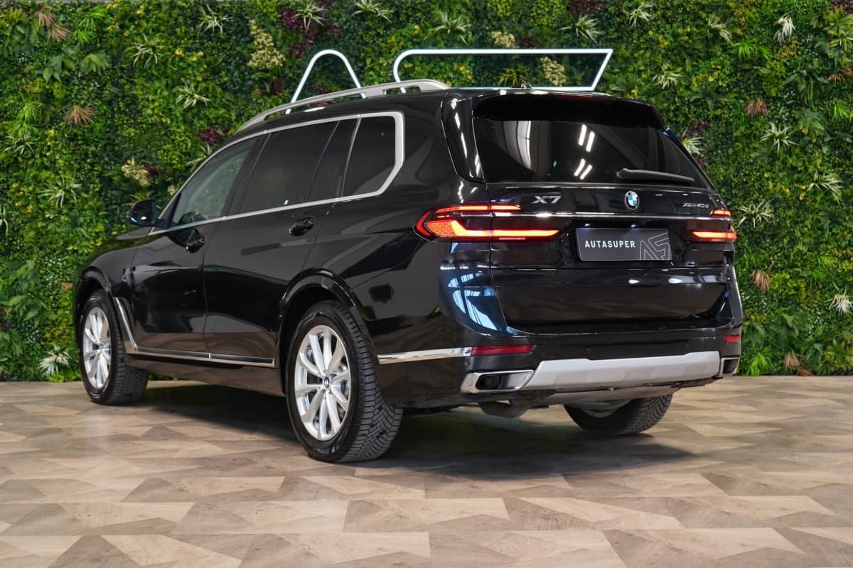 2023 BMW X7 - 5
