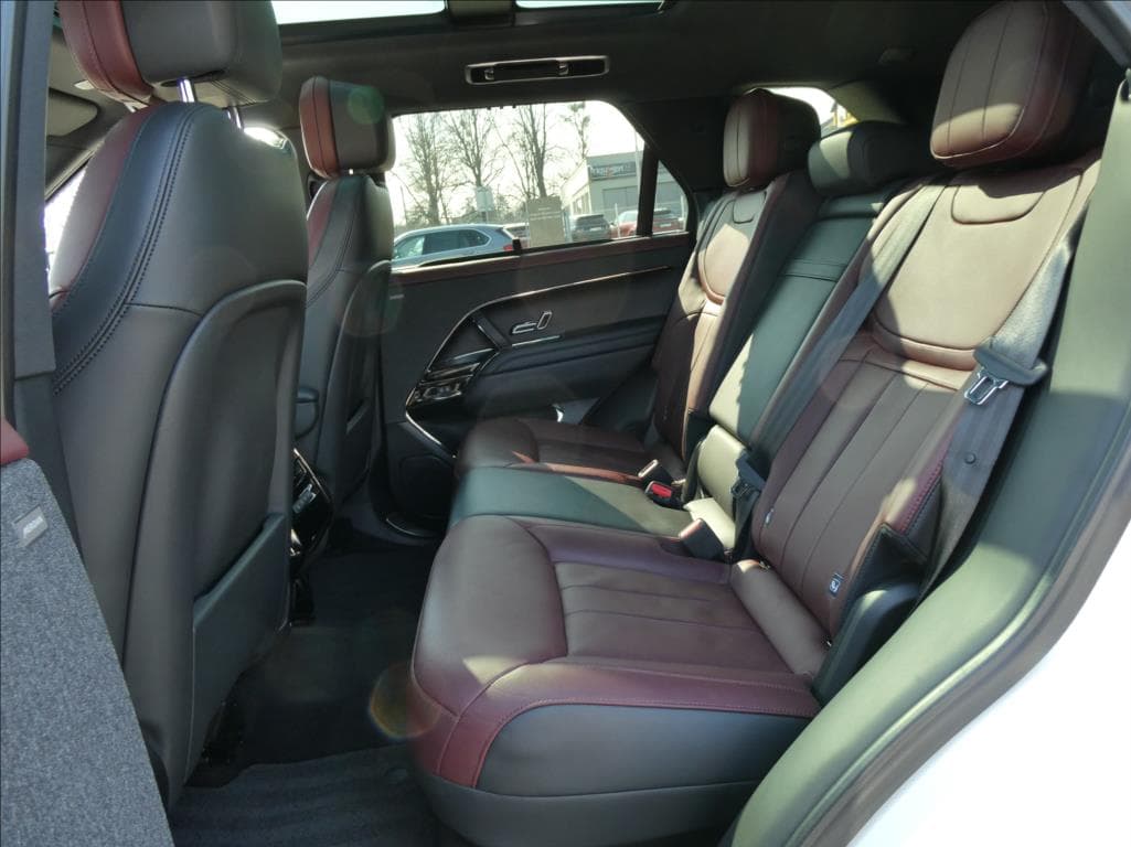 2023 Land Rover Range Rover Sport - 18