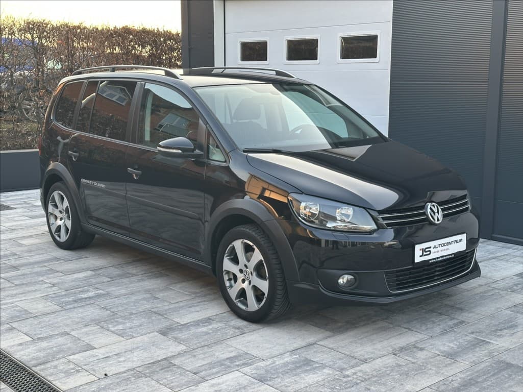 2011 Volkswagen Touran - 3