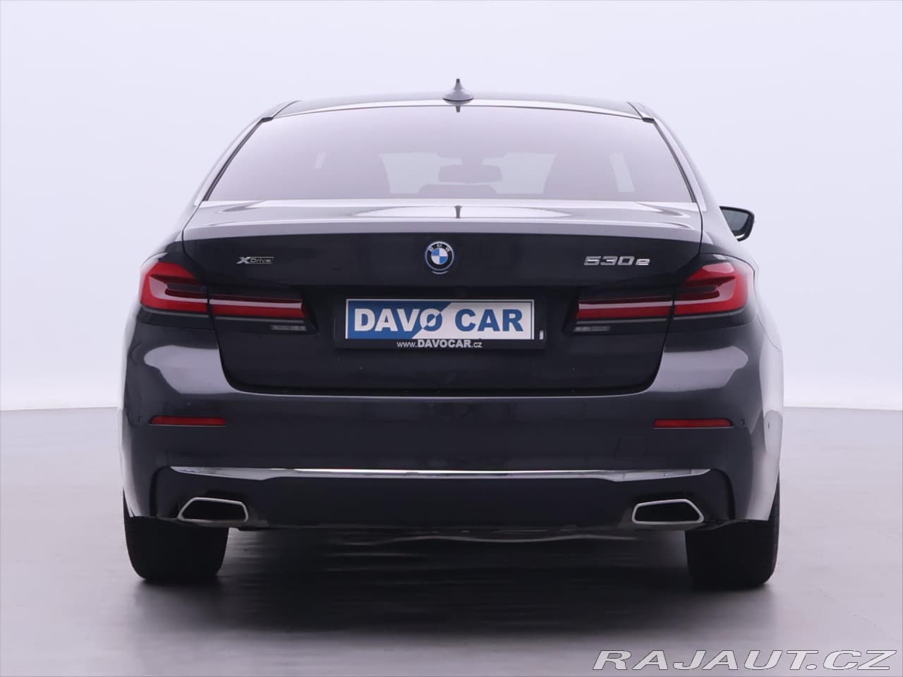 2022 BMW 5-Series - 6