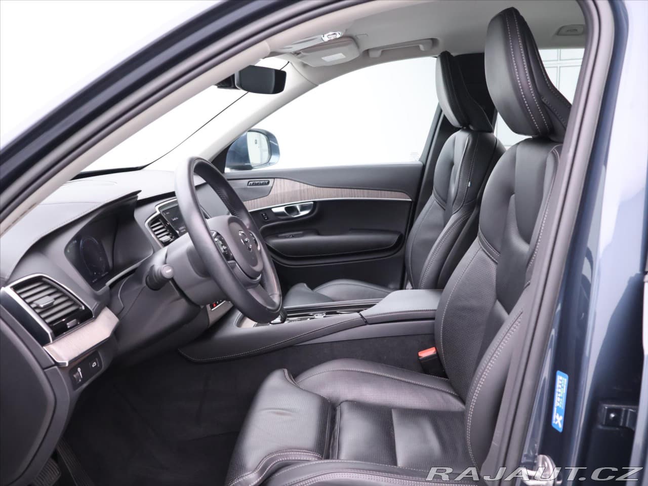 2022 Volvo Xc90 - 13