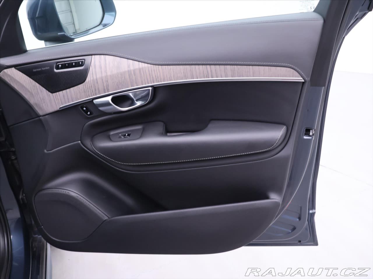 2022 Volvo Xc90 - 14