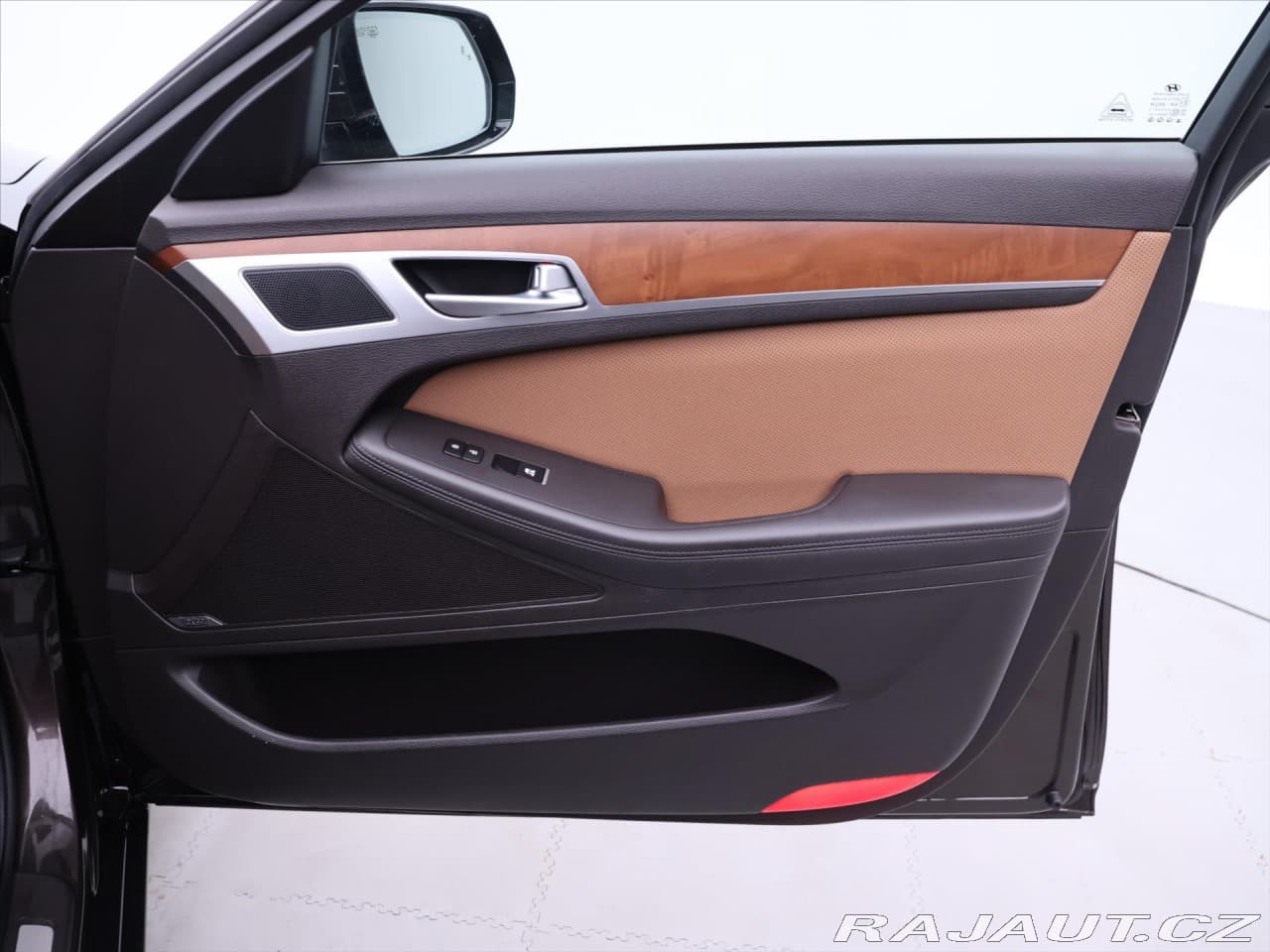 2017 Hyundai Genesis - 14