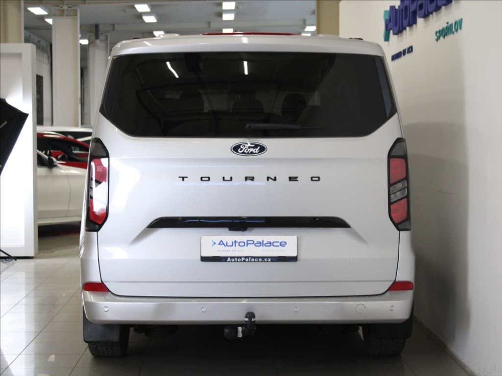 2024 Ford Tourneo - 4