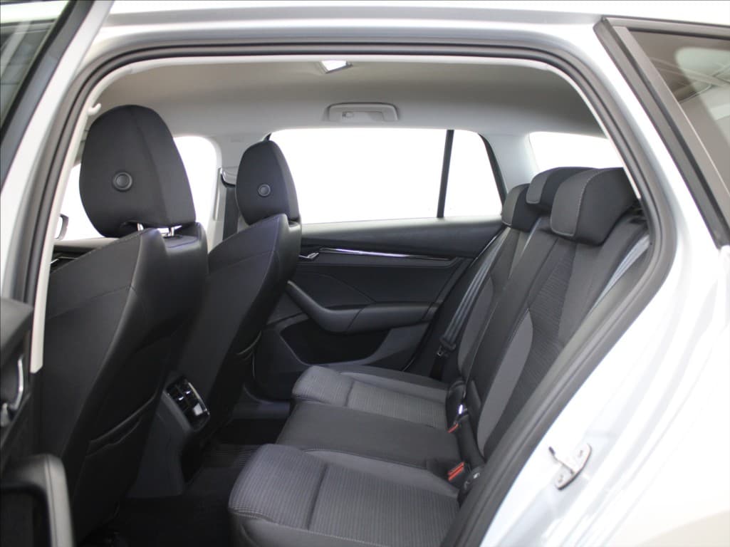 2022 Škoda Octavia - 7
