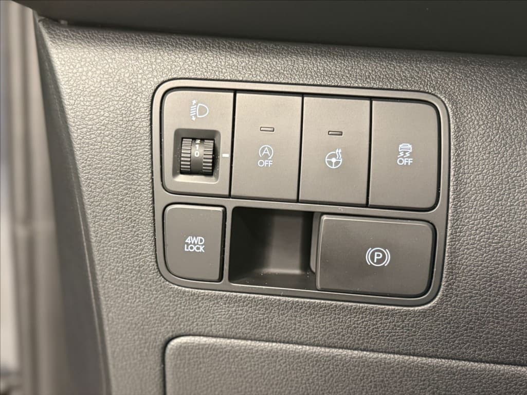 2024 Hyundai Staria - 11