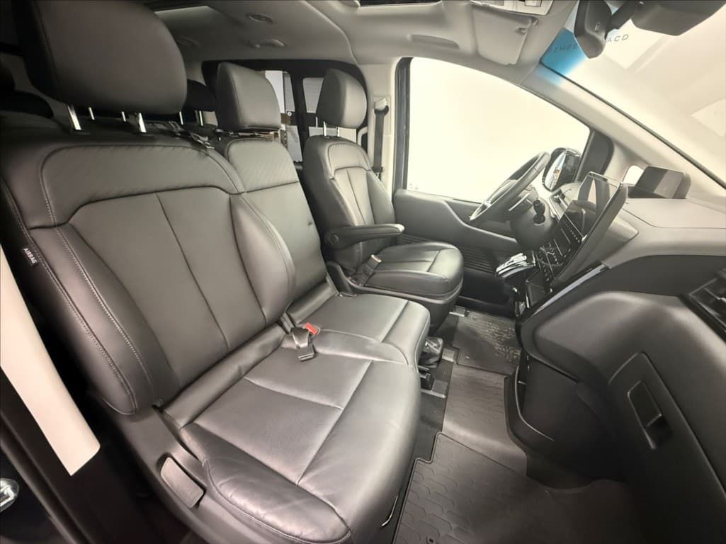 2024 Hyundai Staria - 12