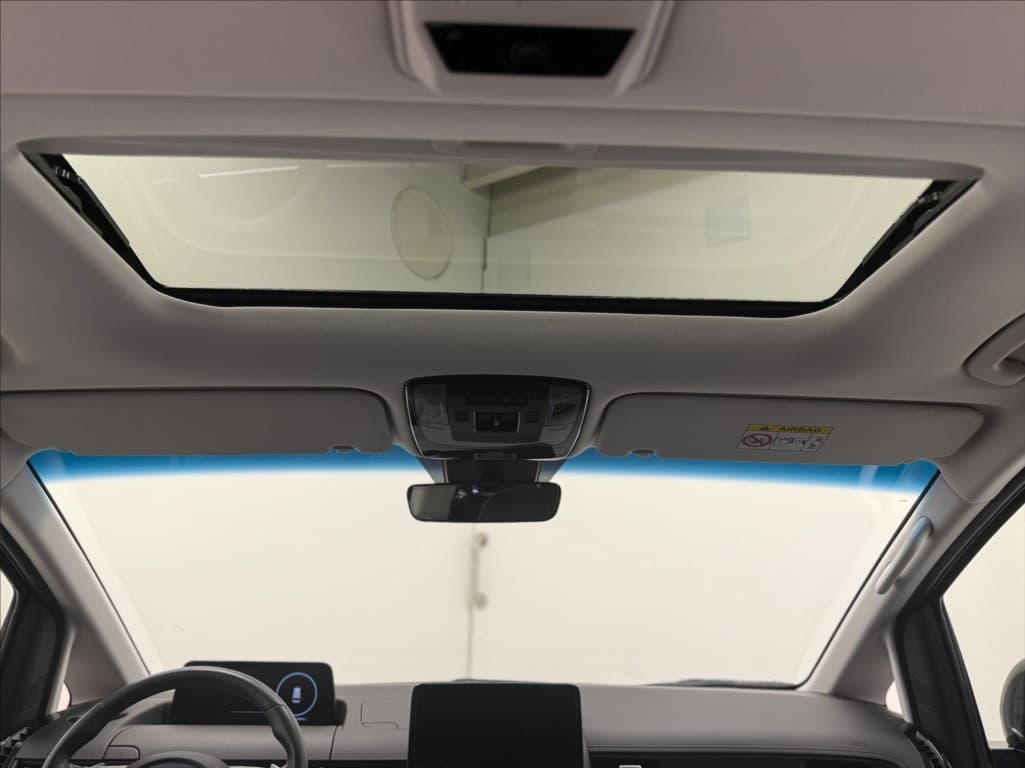 2024 Hyundai Staria - 20