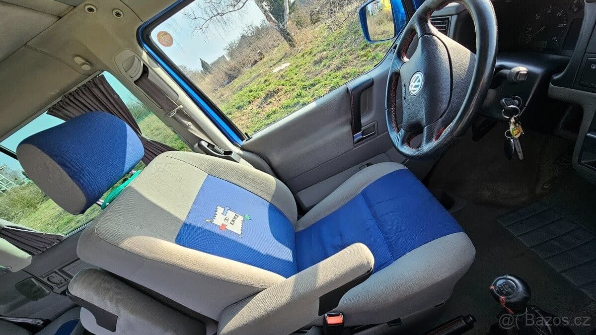 Volkswagen Transporter - 8