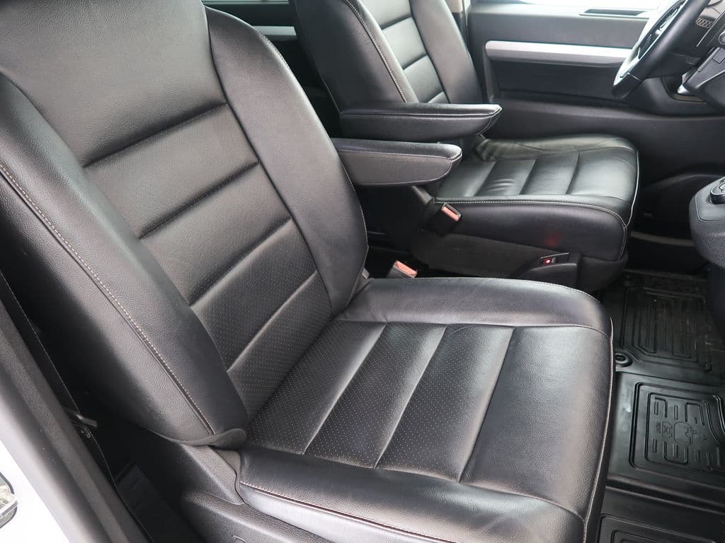 2022 Toyota Ostatní - 18