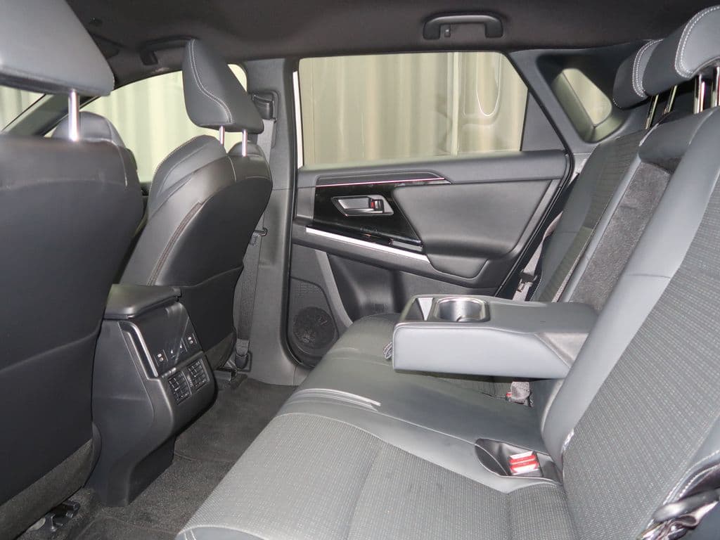 2024 Subaru Solterra - 12