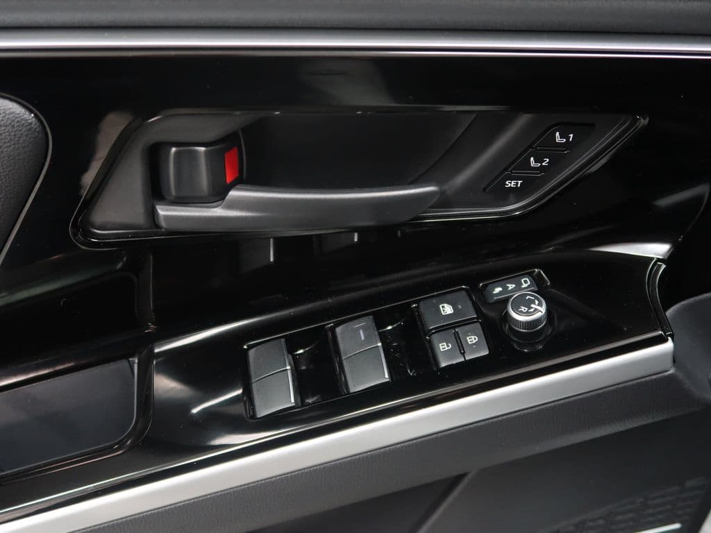 2024 Subaru Solterra - 19