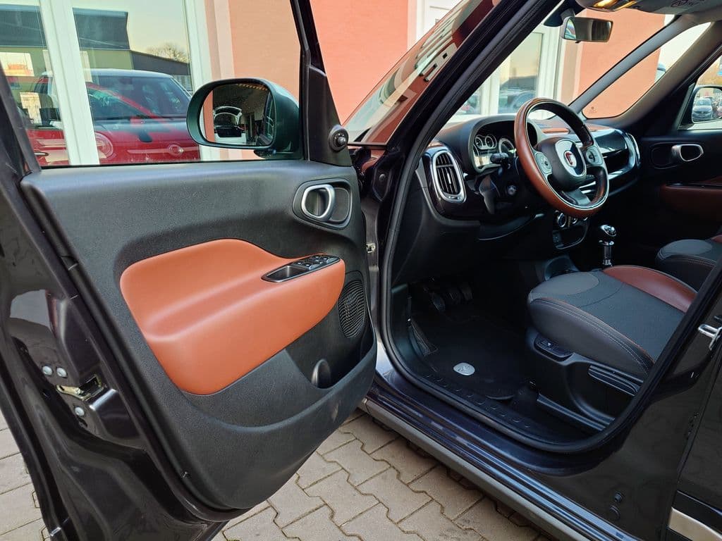 2015 Fiat 500L - 12