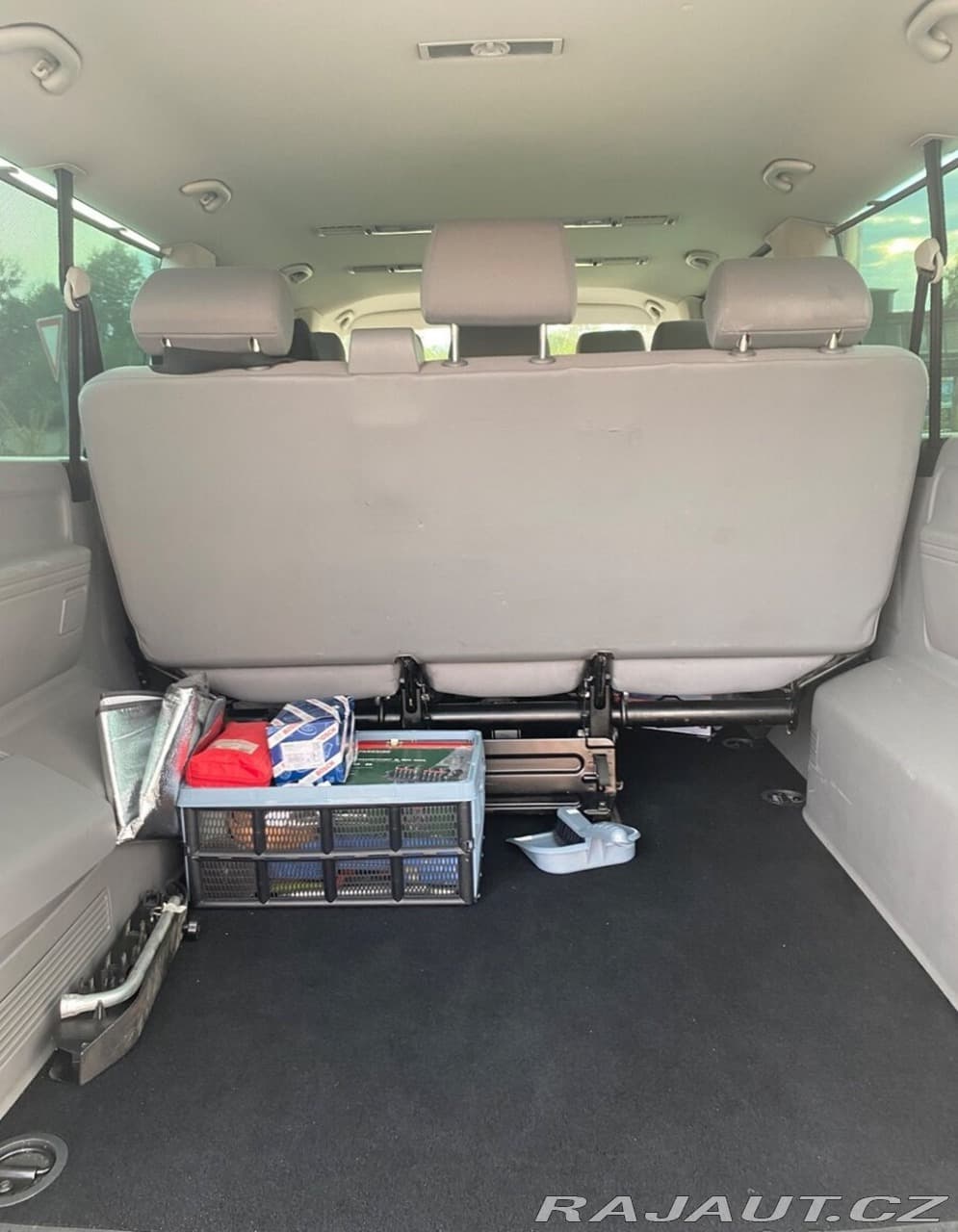 2008 Volkswagen Caravelle - 2