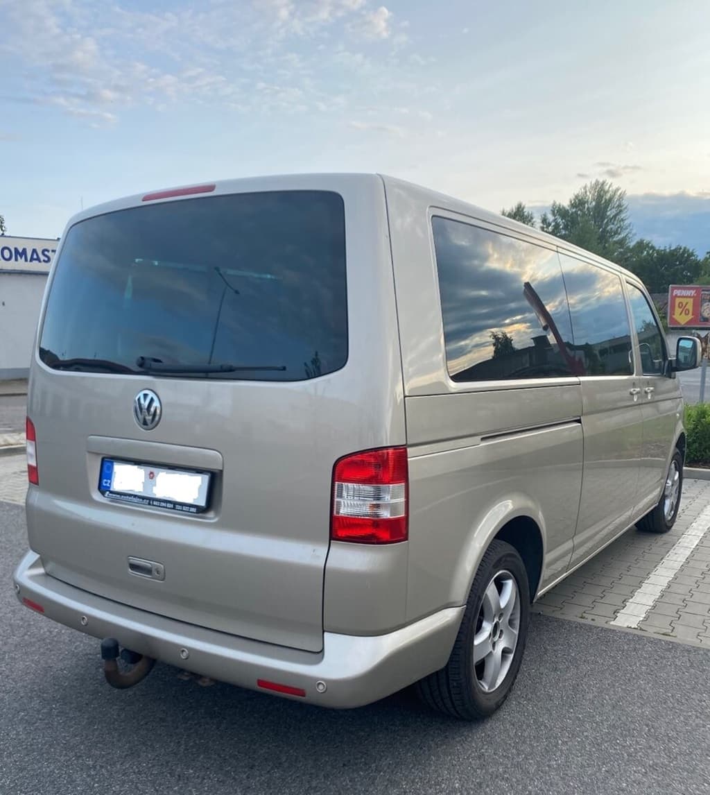 2008 Volkswagen Caravelle - 3