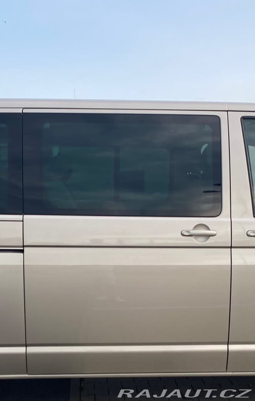 2008 Volkswagen Caravelle - 4