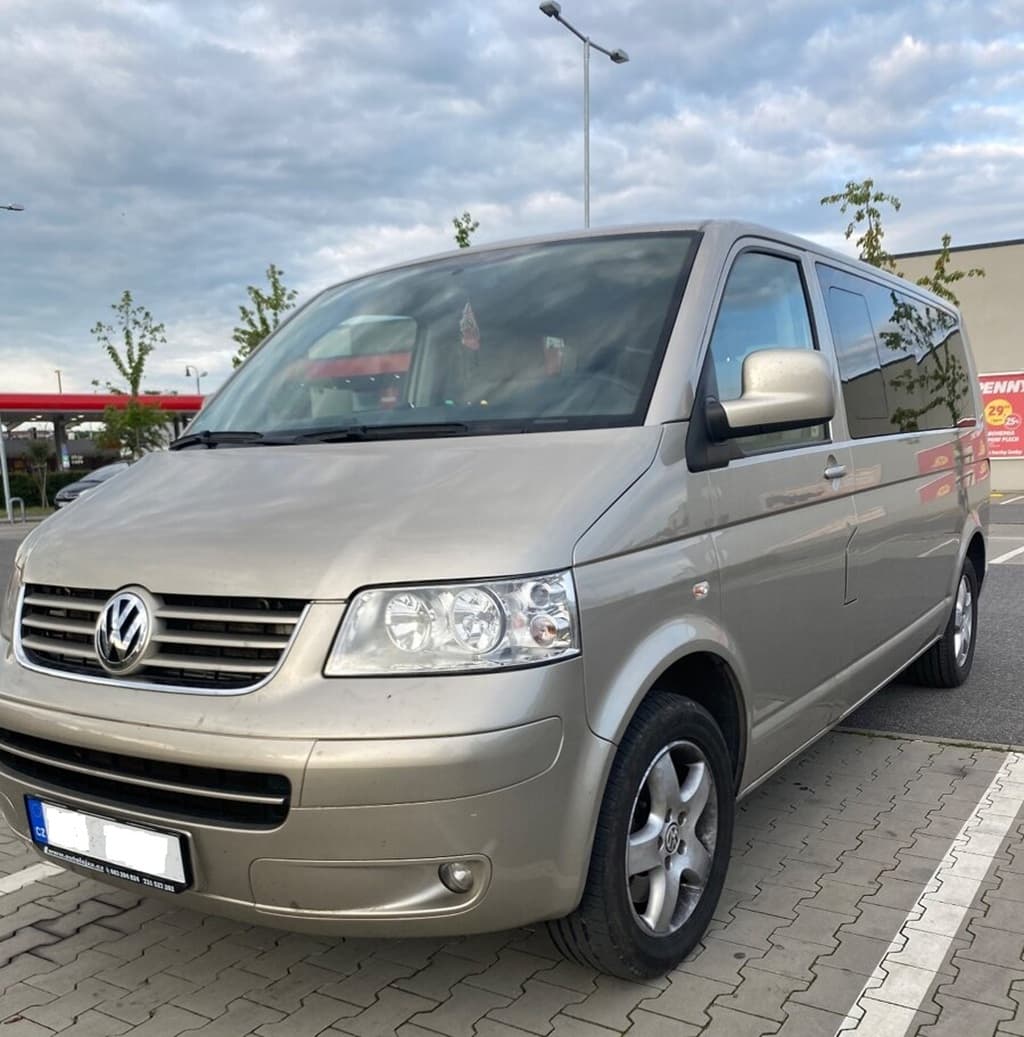 2008 Volkswagen Caravelle - 8