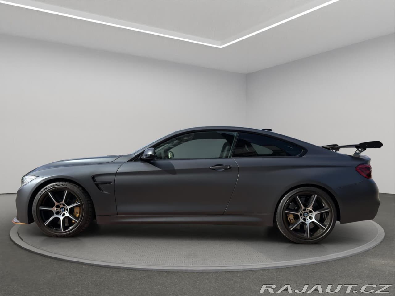 2016 BMW M4 - 5