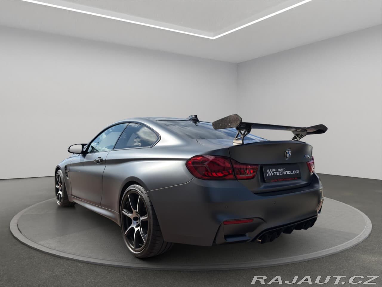 2016 BMW M4 - 6