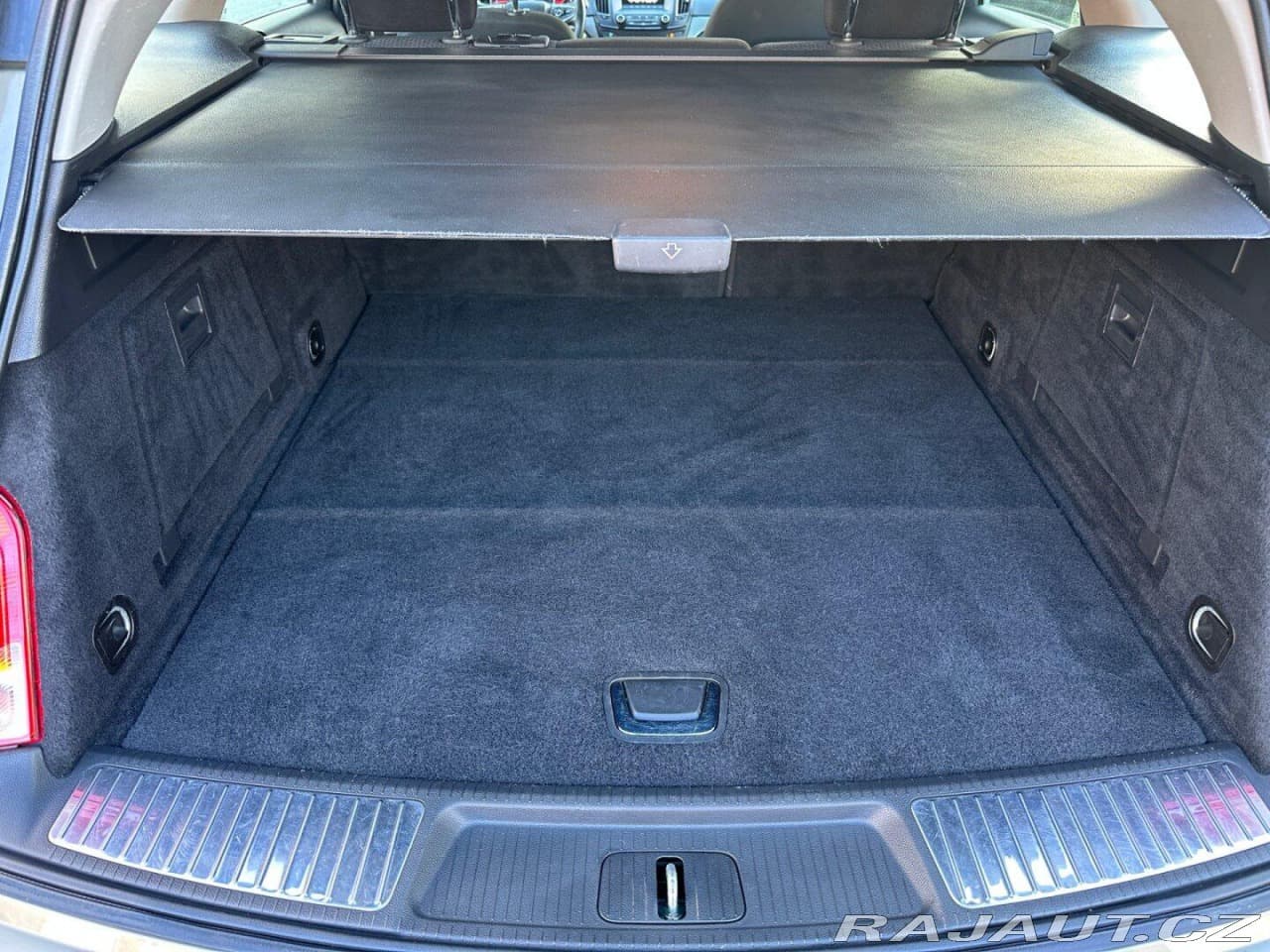 2015 Opel Insignia - 11