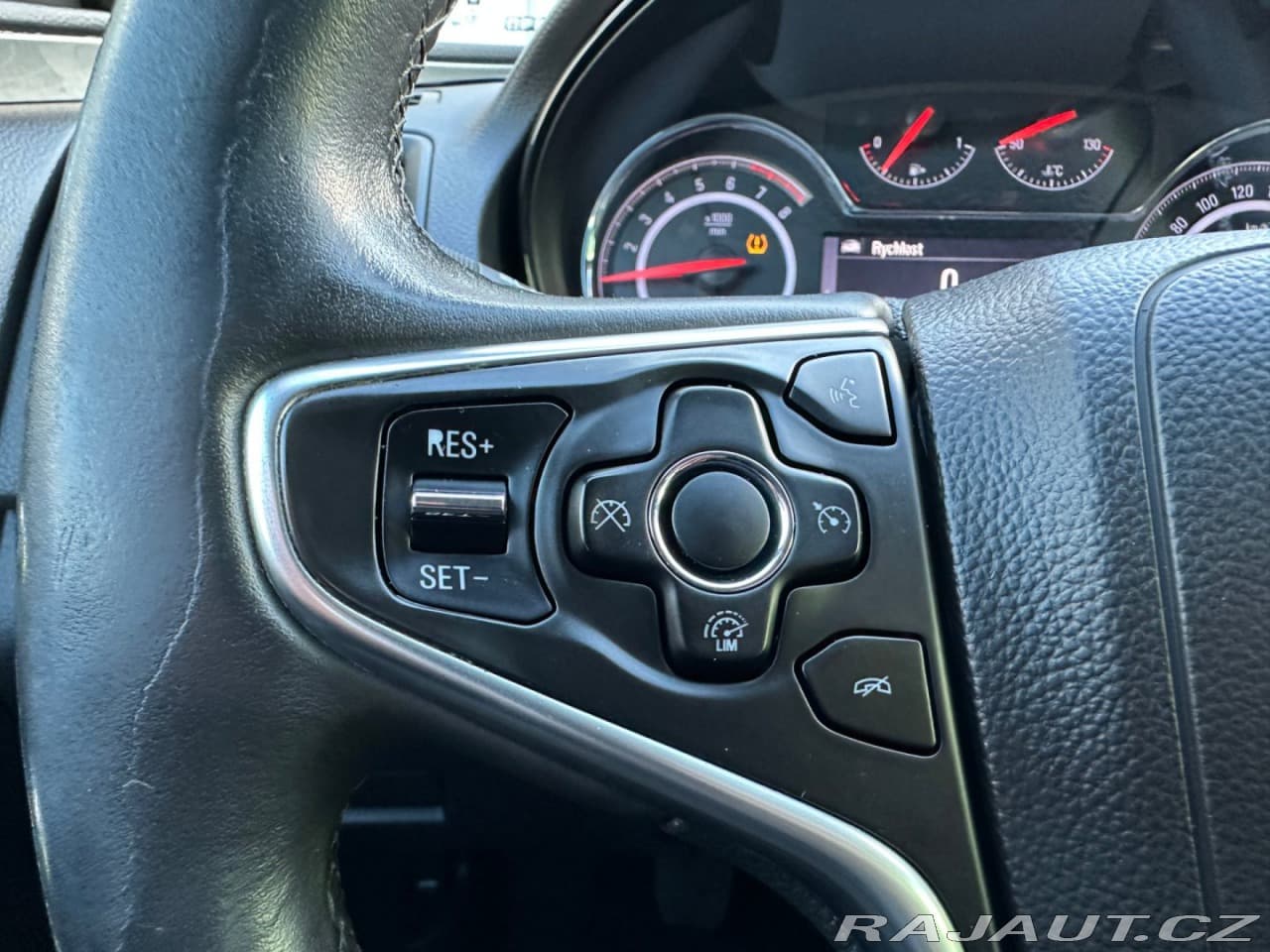 2015 Opel Insignia - 16