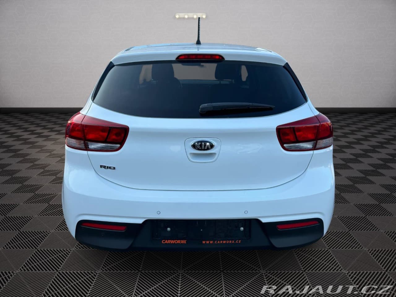 2018 Kia Rio - 6