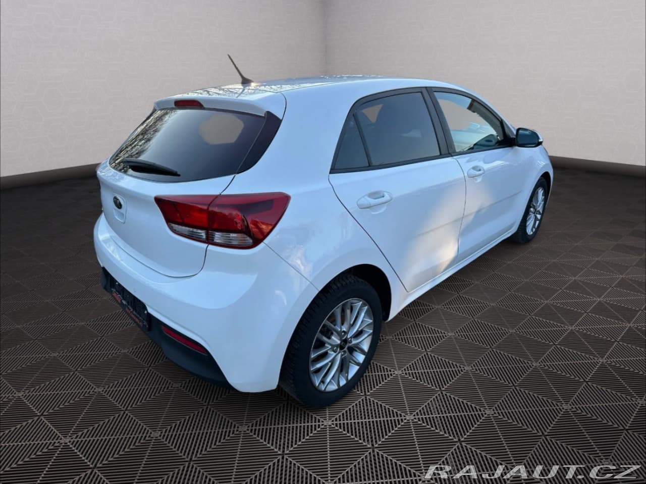 2018 Kia Rio - 7