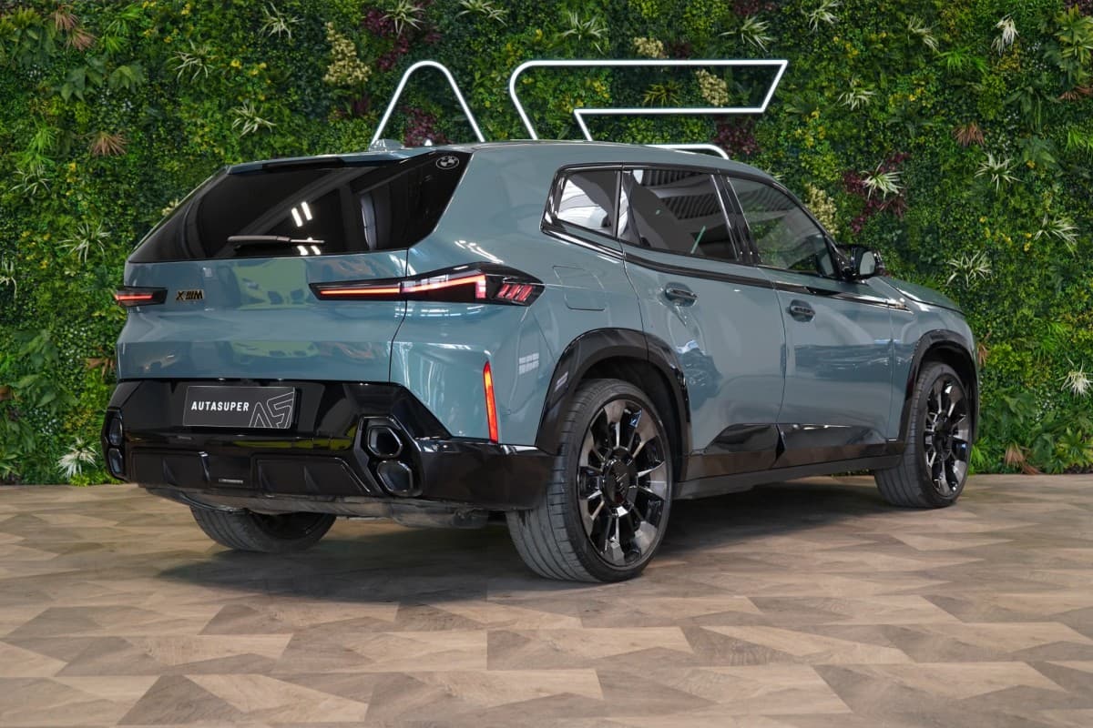 2023 BMW Xm - 7