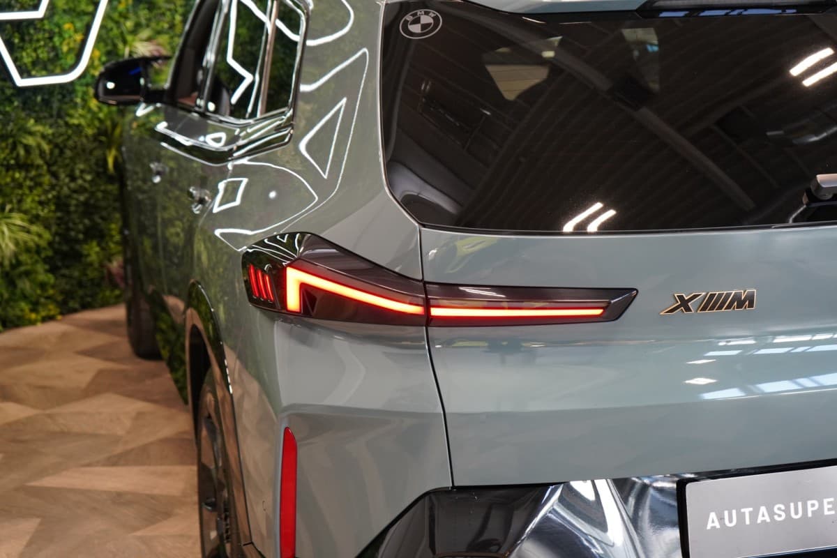 2023 BMW Xm - 8