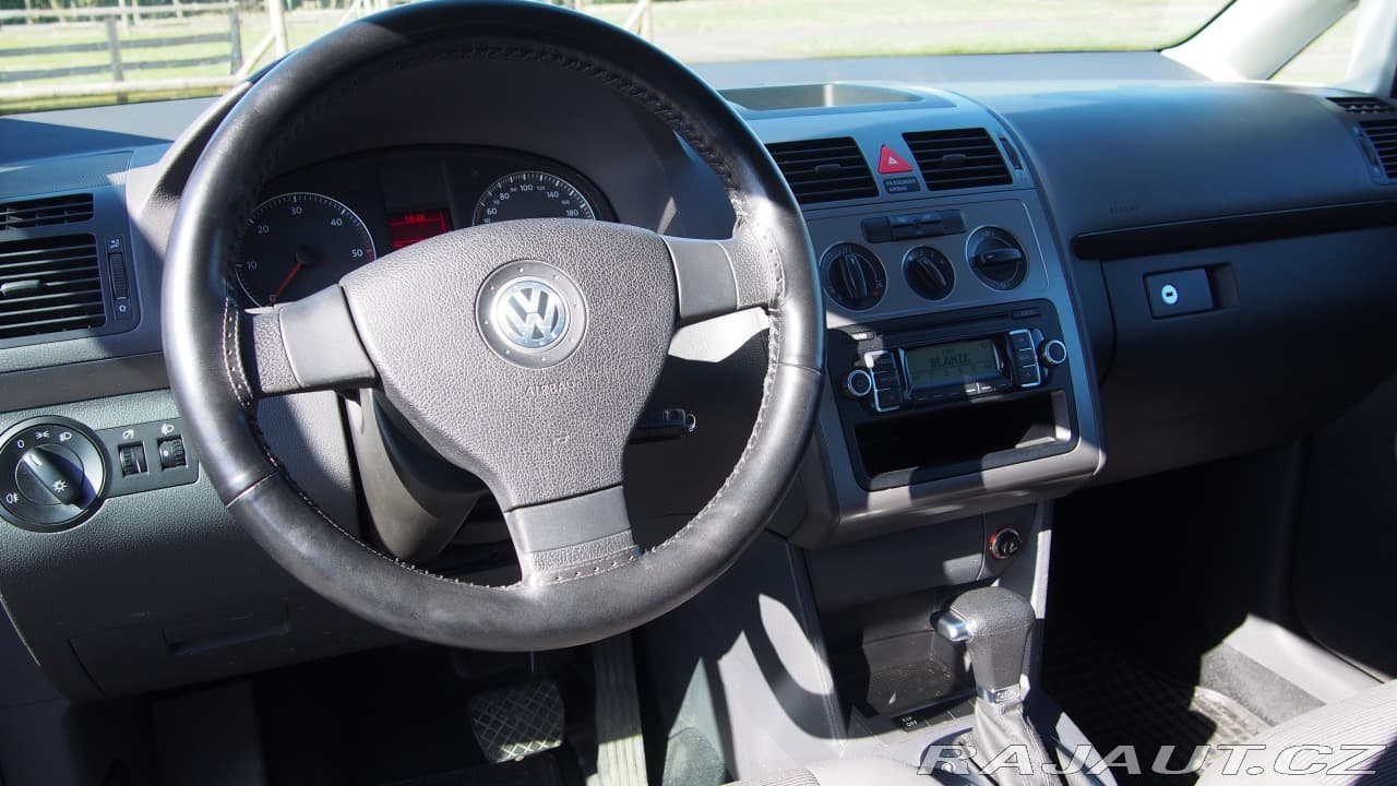 2010 Volkswagen Touran - 14