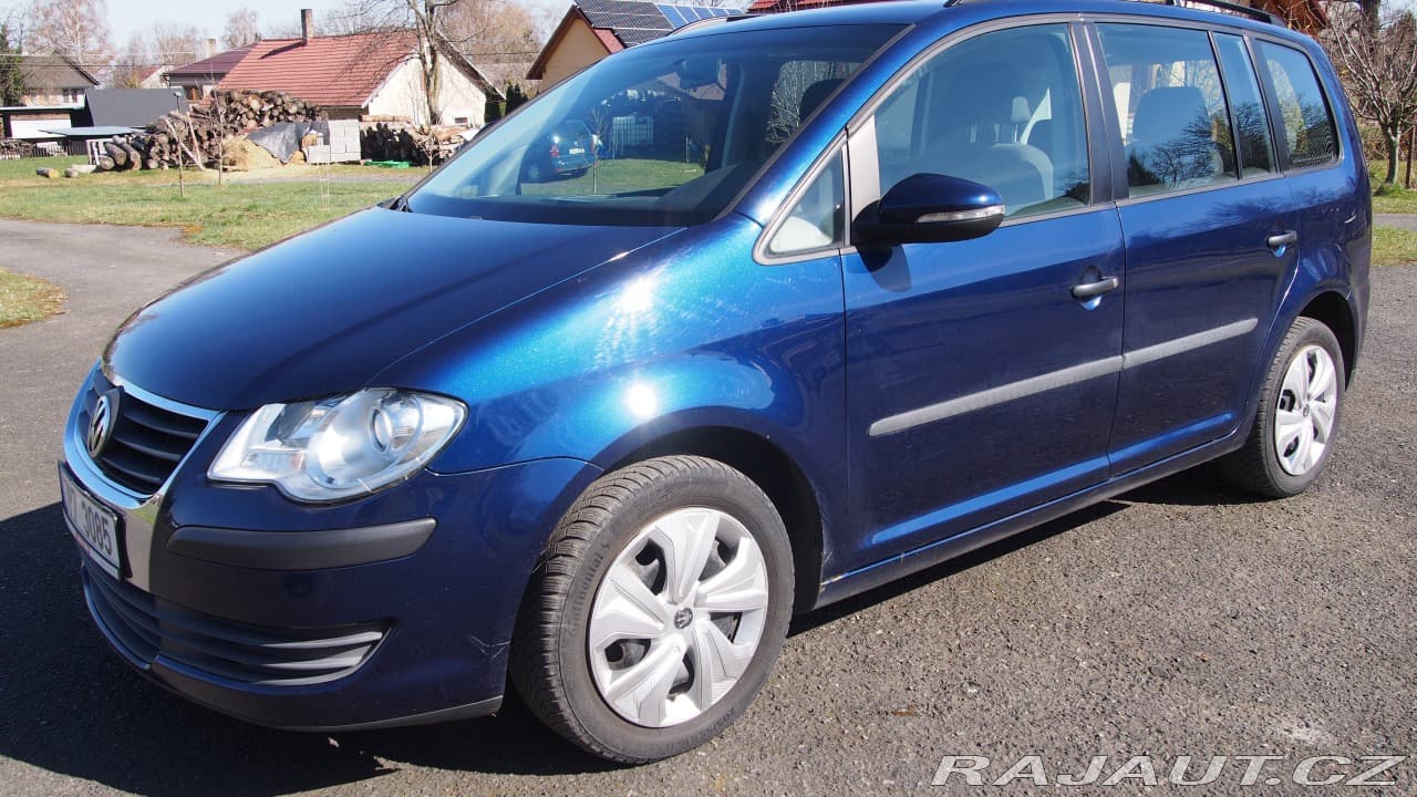 2010 Volkswagen Touran - 16