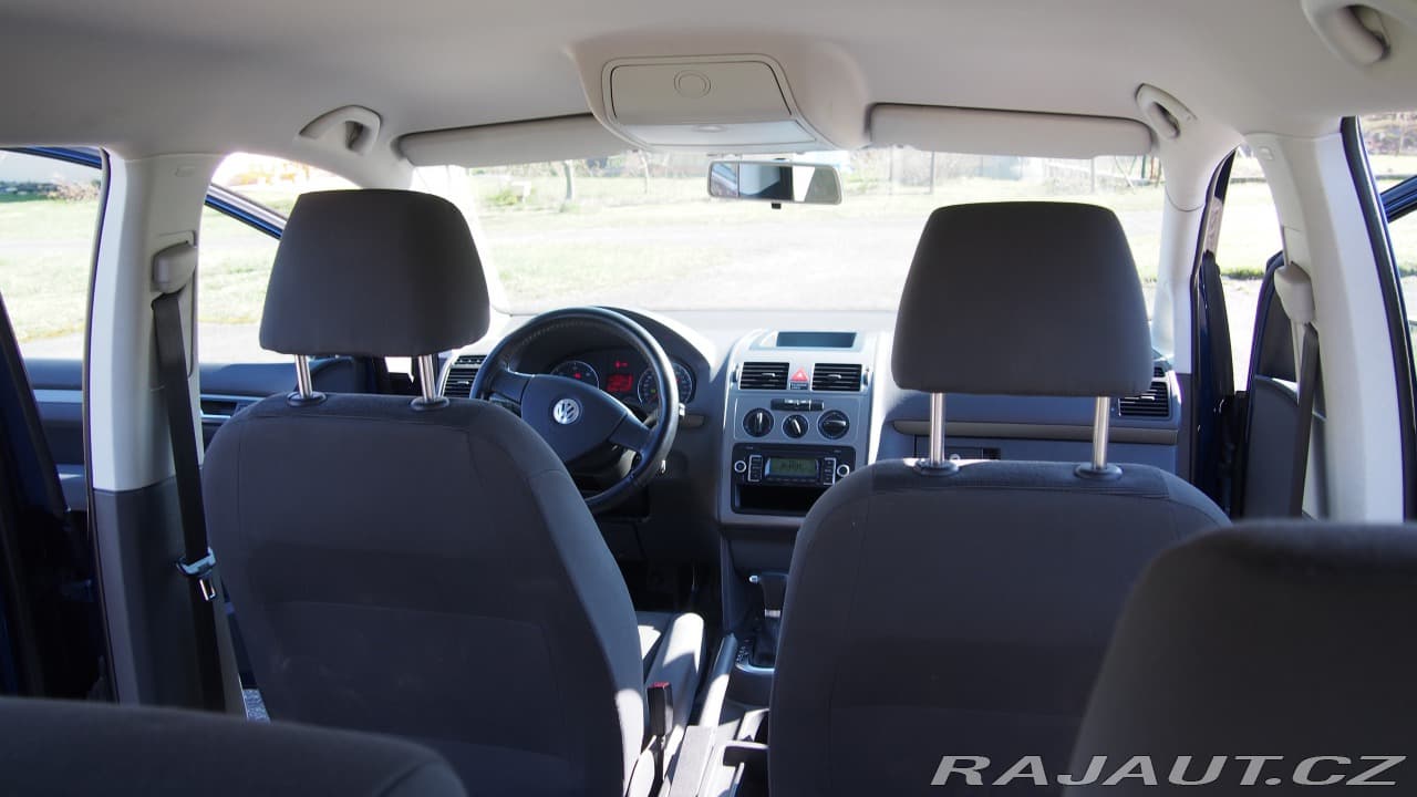 2010 Volkswagen Touran - 19