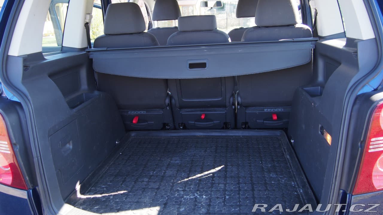 2010 Volkswagen Touran - 20