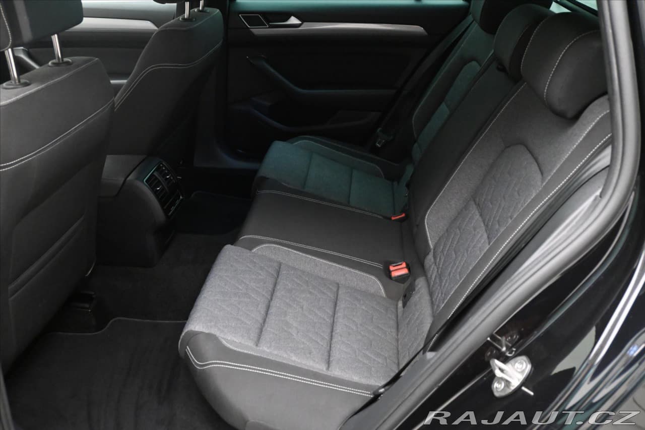 2022 Volkswagen Passat - 14