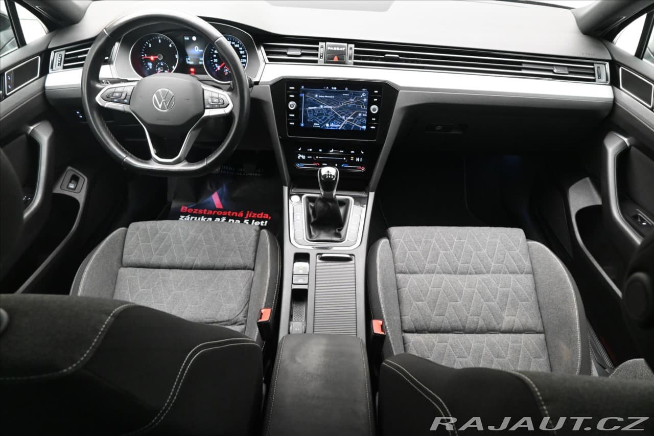 2022 Volkswagen Passat - 15