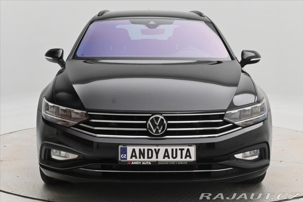 2022 Volkswagen Passat - 2