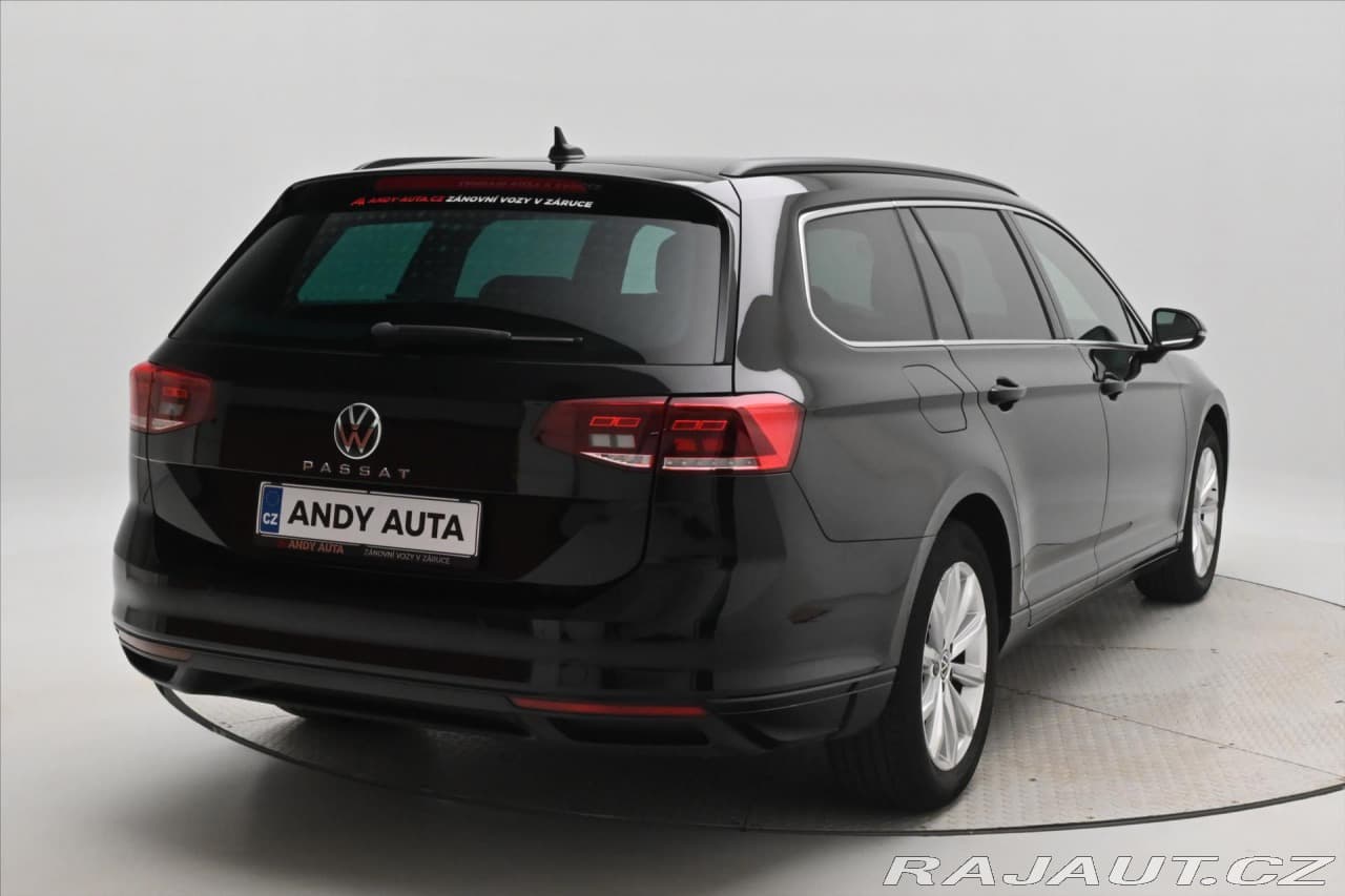 2022 Volkswagen Passat - 5