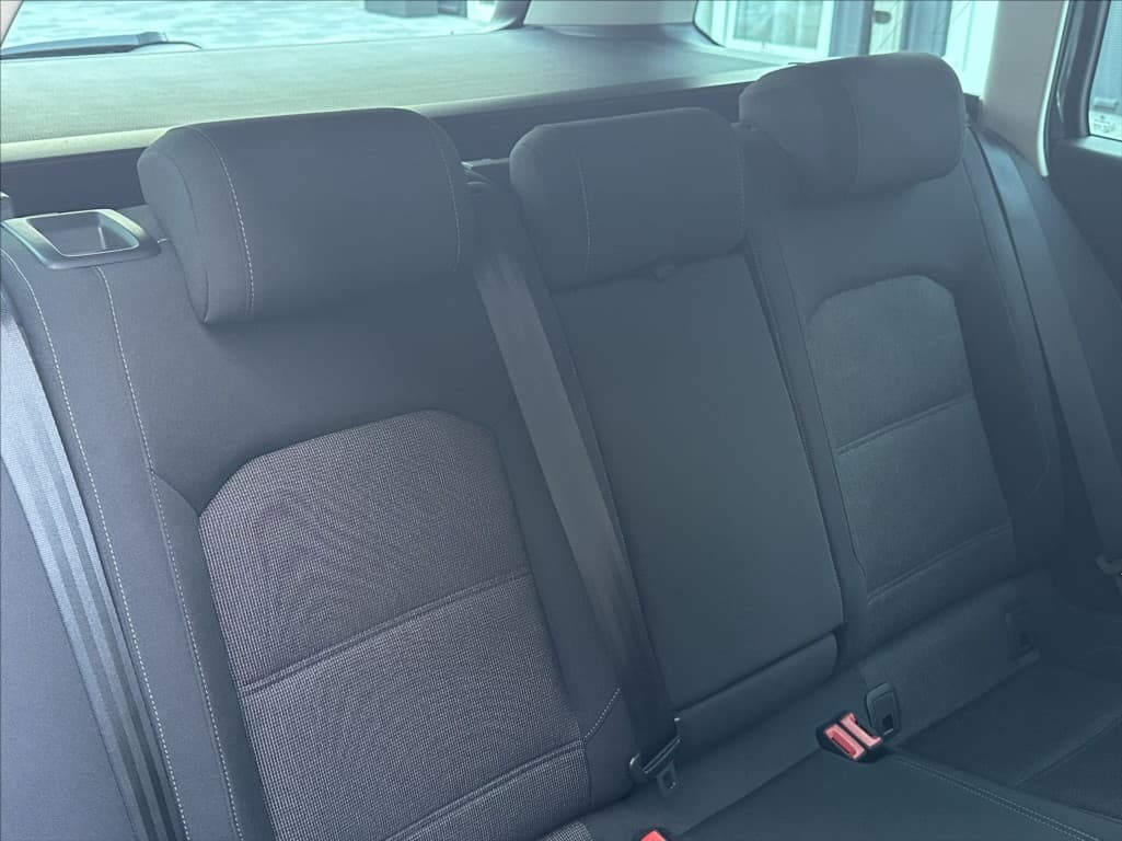 2018 Volkswagen Passat - 19