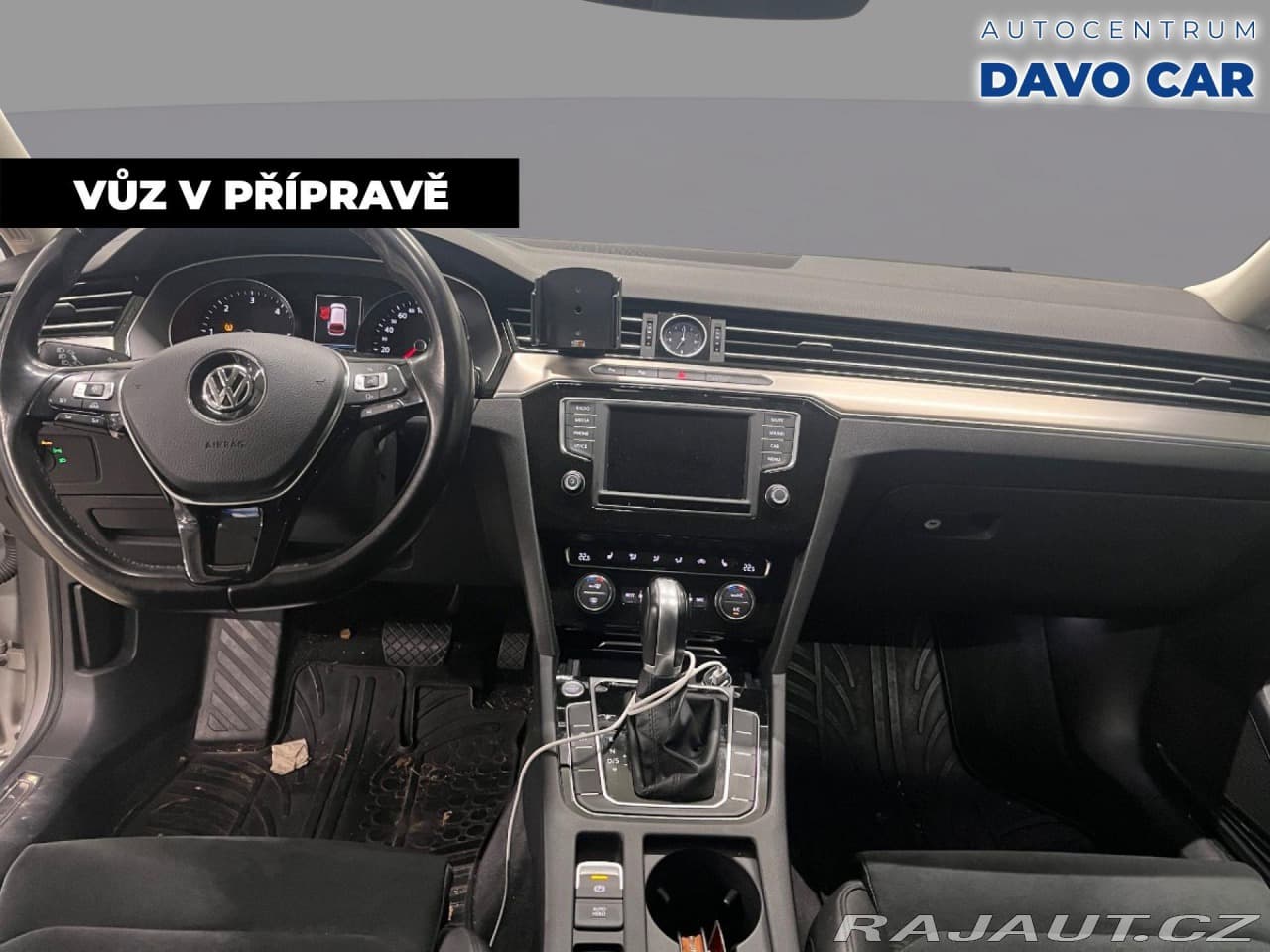 2016 Volkswagen Passat - 5