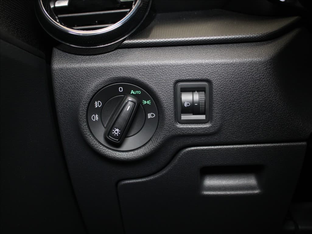 2021 Škoda Fabia - 18