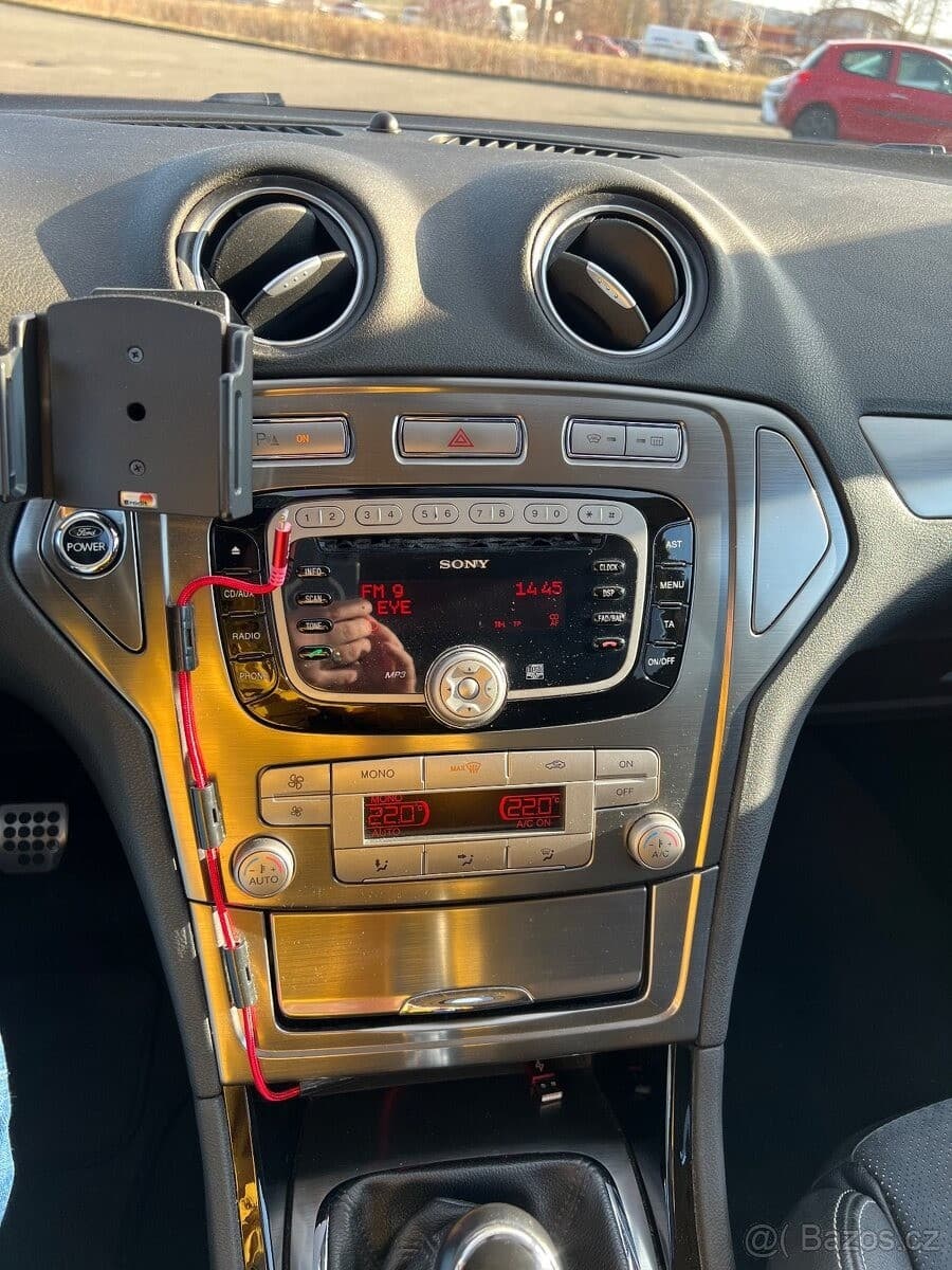 2010 Ford Mondeo - 12