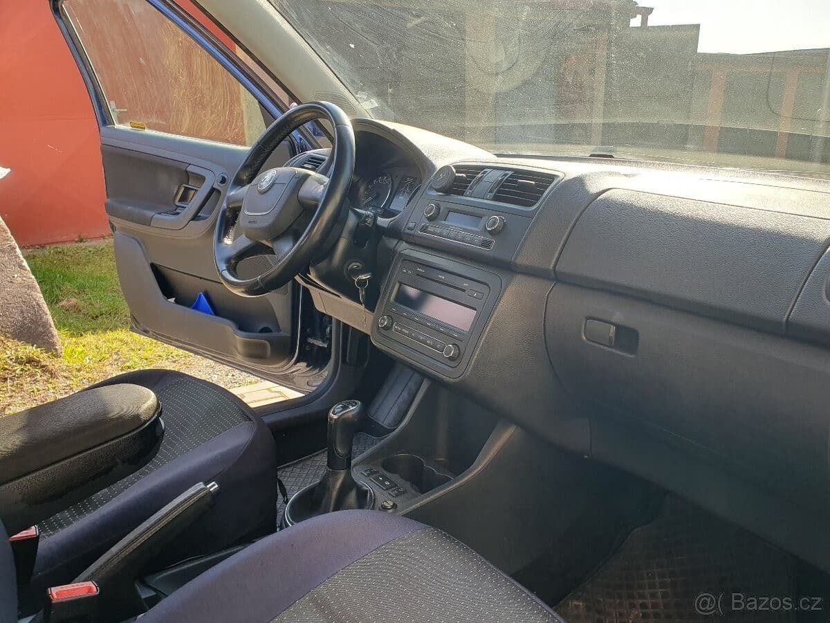 2011 Škoda Fabia - 7