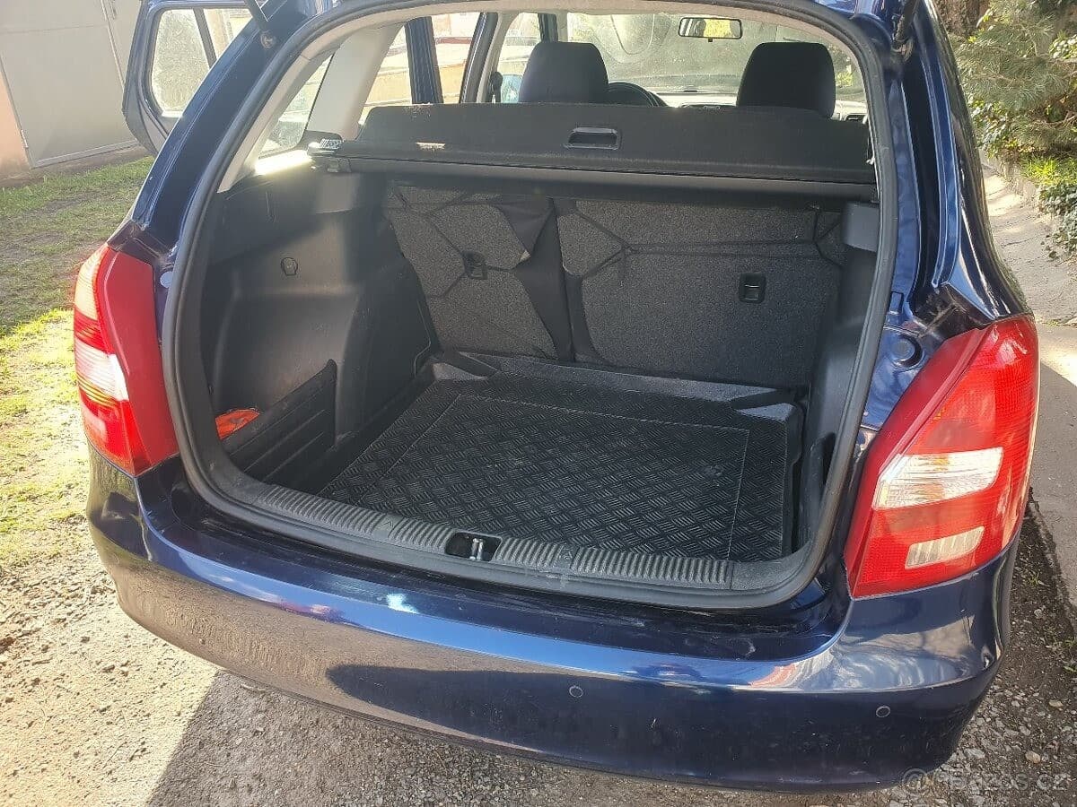 2011 Škoda Fabia - 8