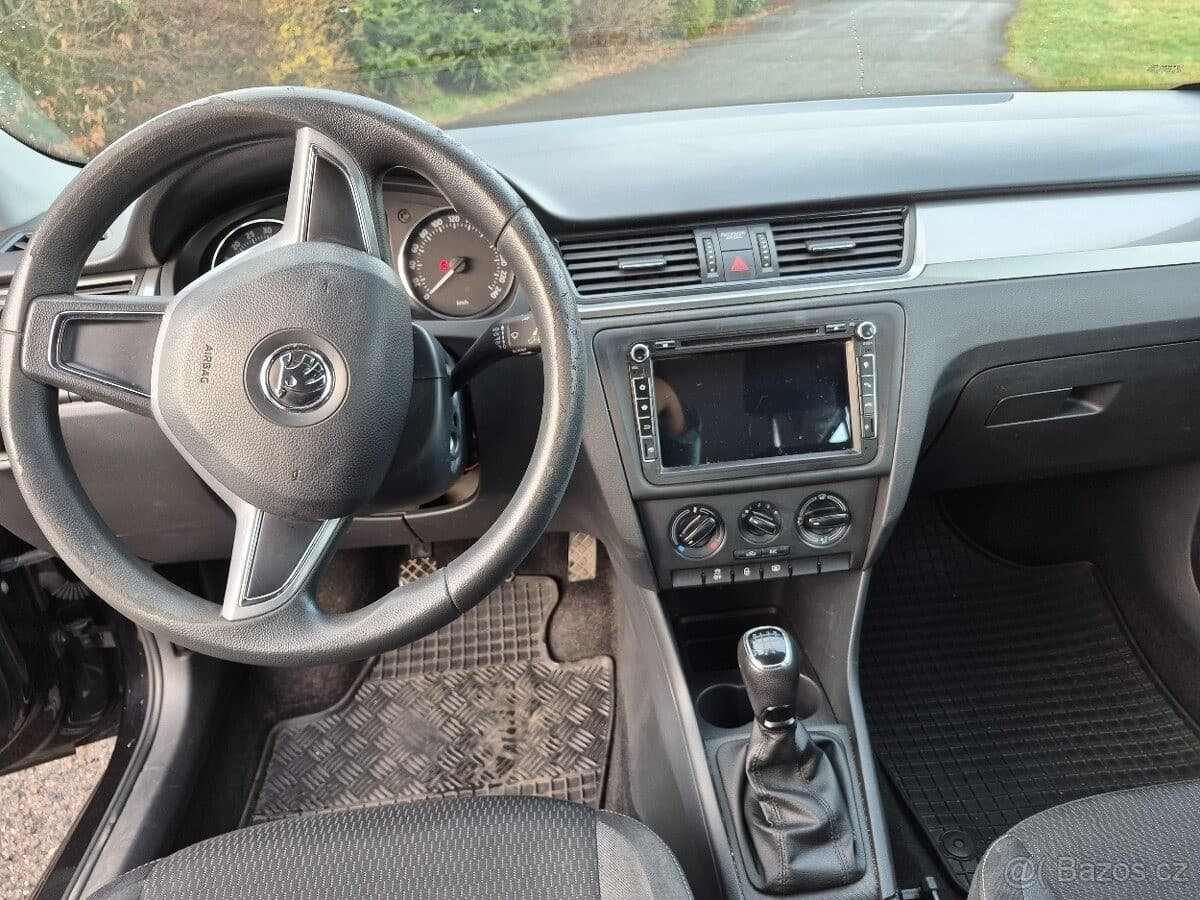 2014 Škoda Rapid - 10