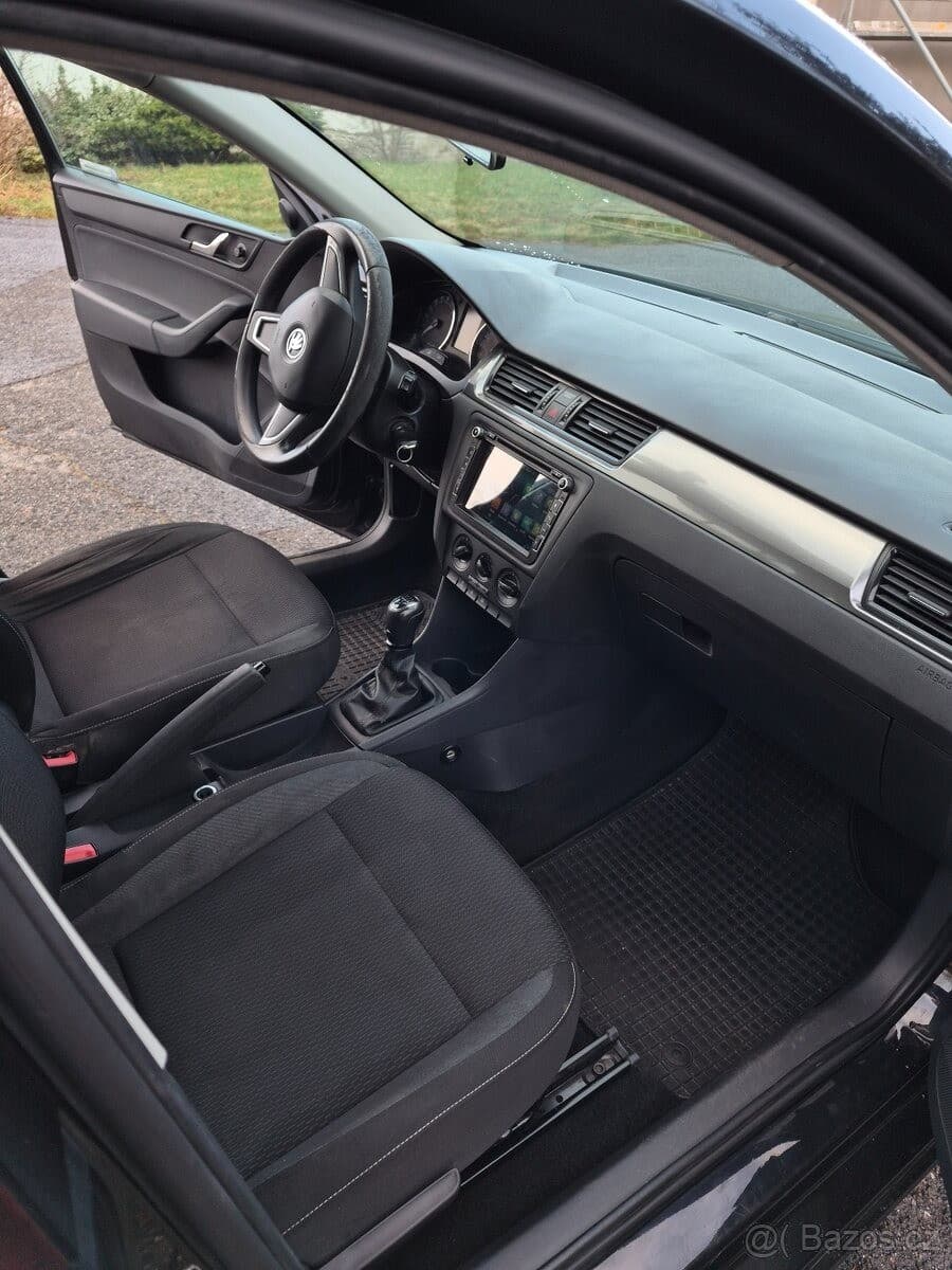 2014 Škoda Rapid - 13