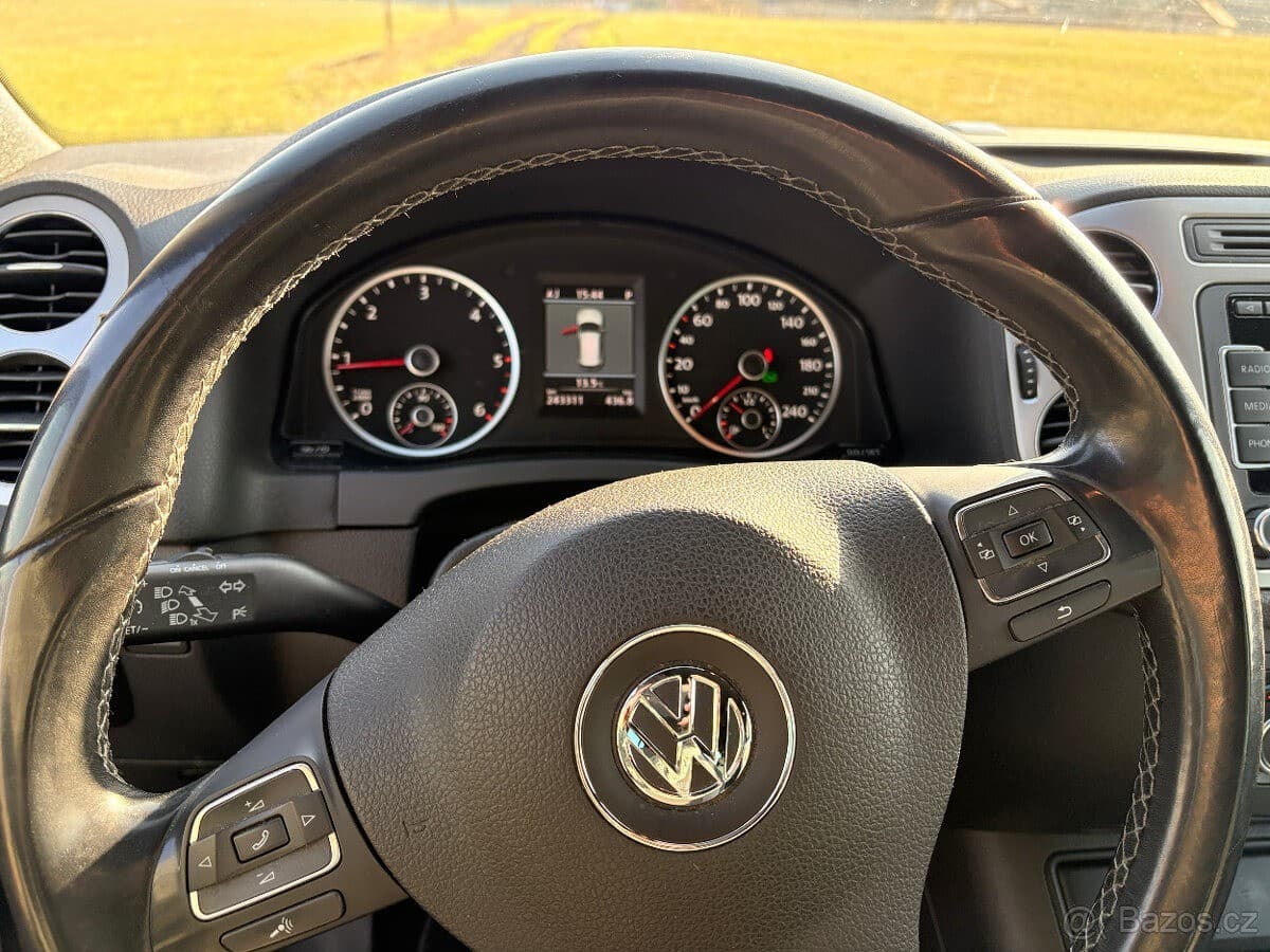 2013 Volkswagen Tiguan - 9